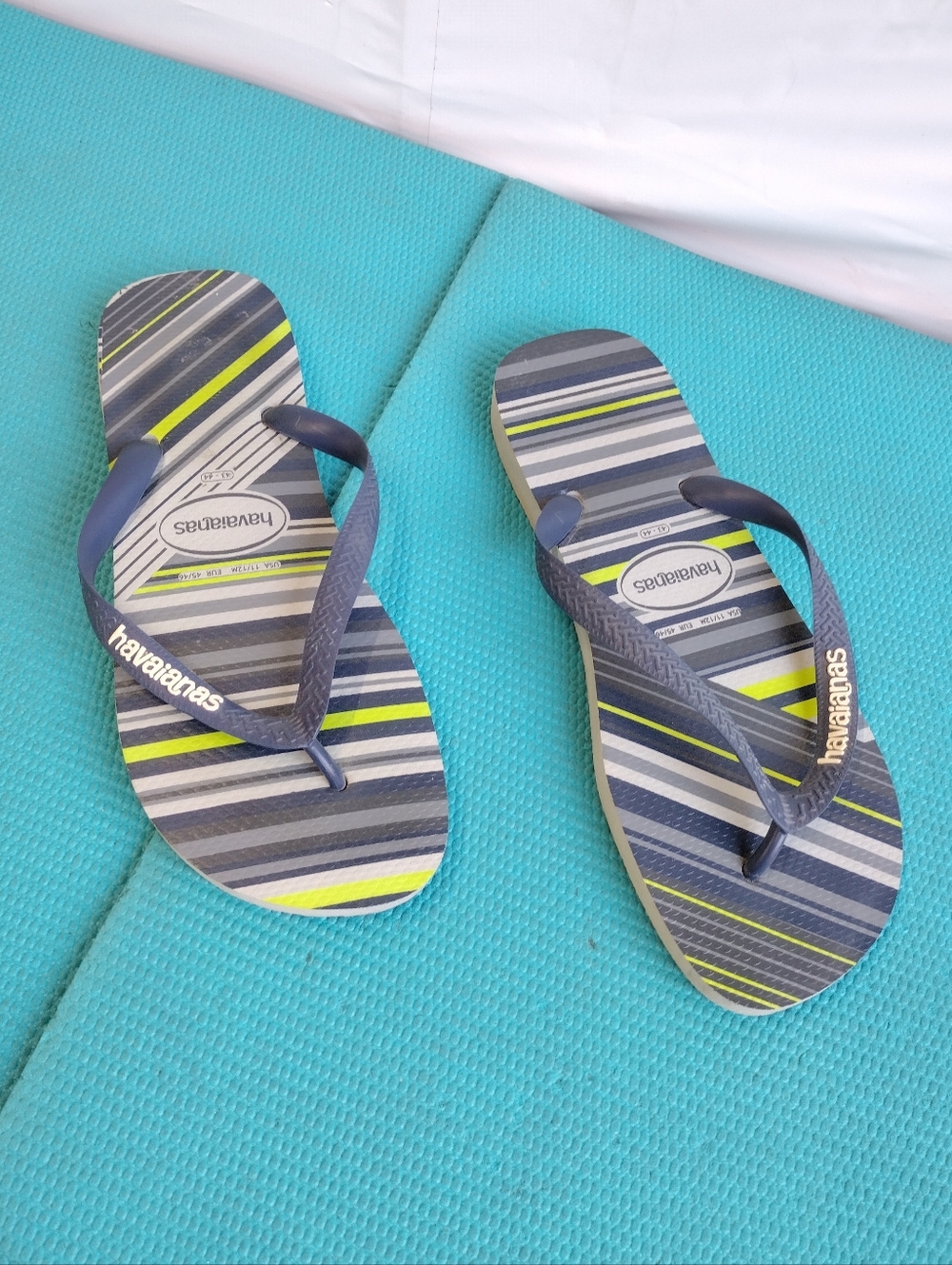 Havaianas Flip Flops Men's Sandals classic Striped Unisex 11 /12